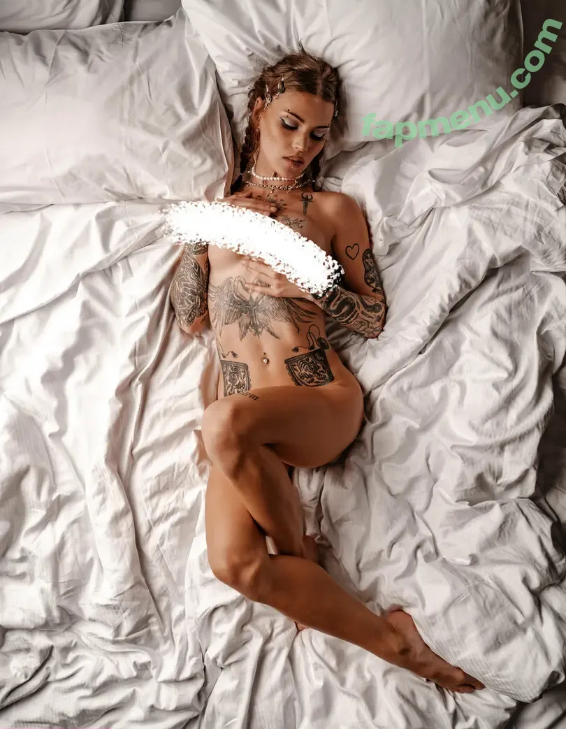 deepintoreality nude photo #0027 (escape.reality.photography)