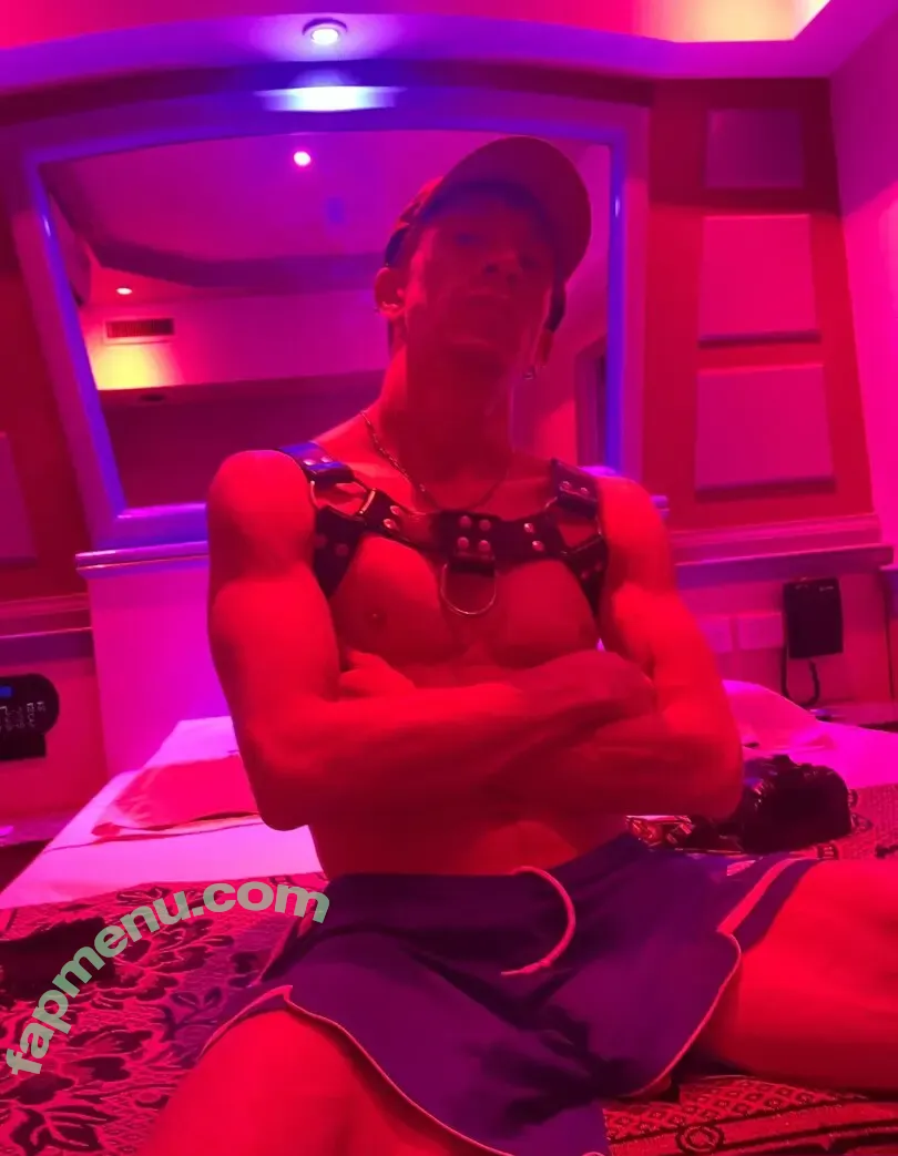 deepthroatmasked nude photo #0022 (nofakenomistakes)