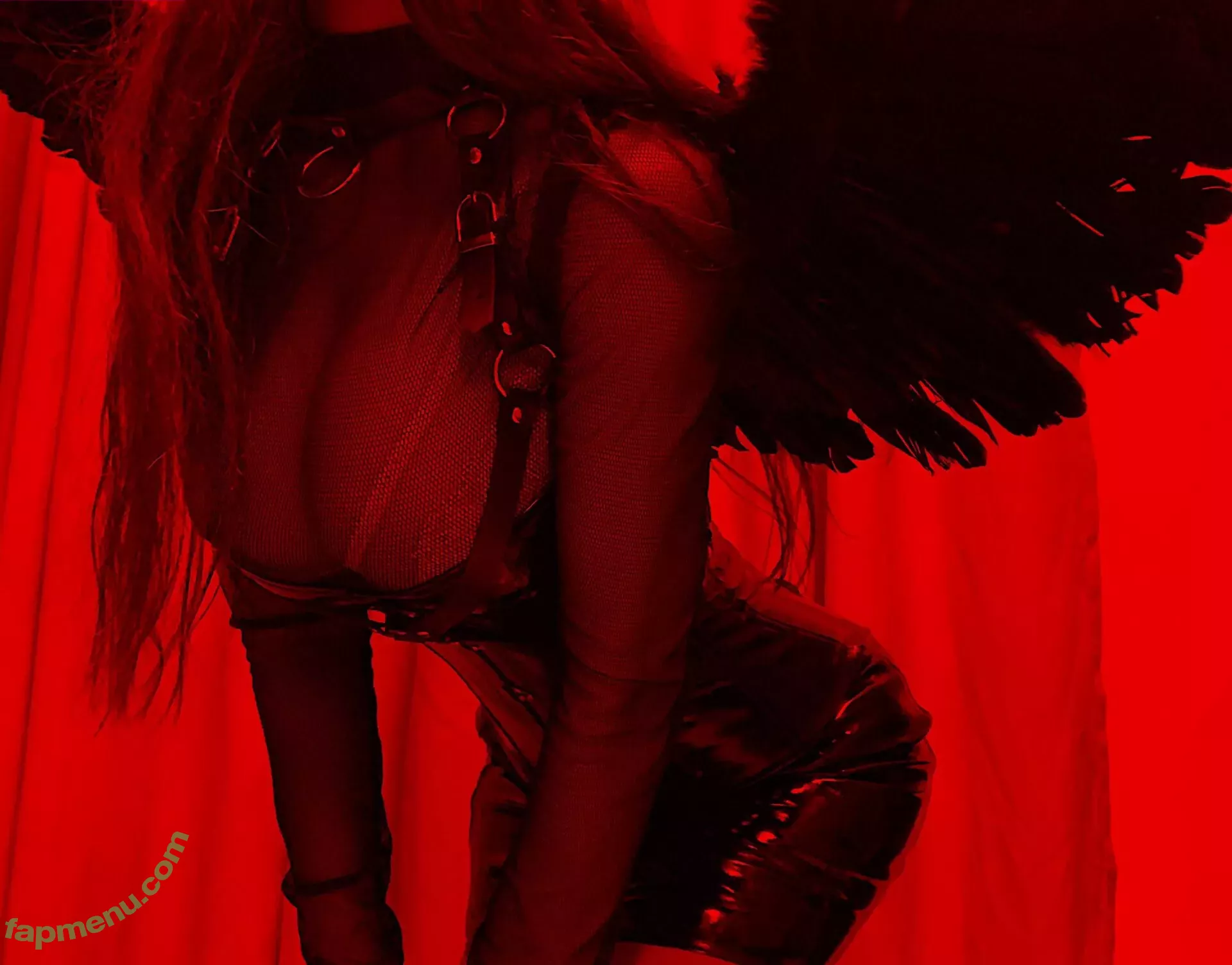 Deer_white nude photo #0021 (DeerWhite_ / deer_white_ / deerwhite)