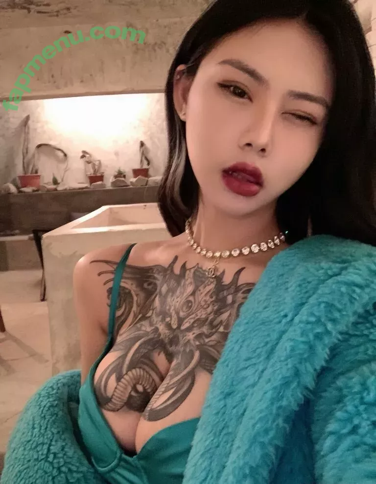 Deer_white nude photo #0065 (DeerWhite_ / deer_white_ / deerwhite)