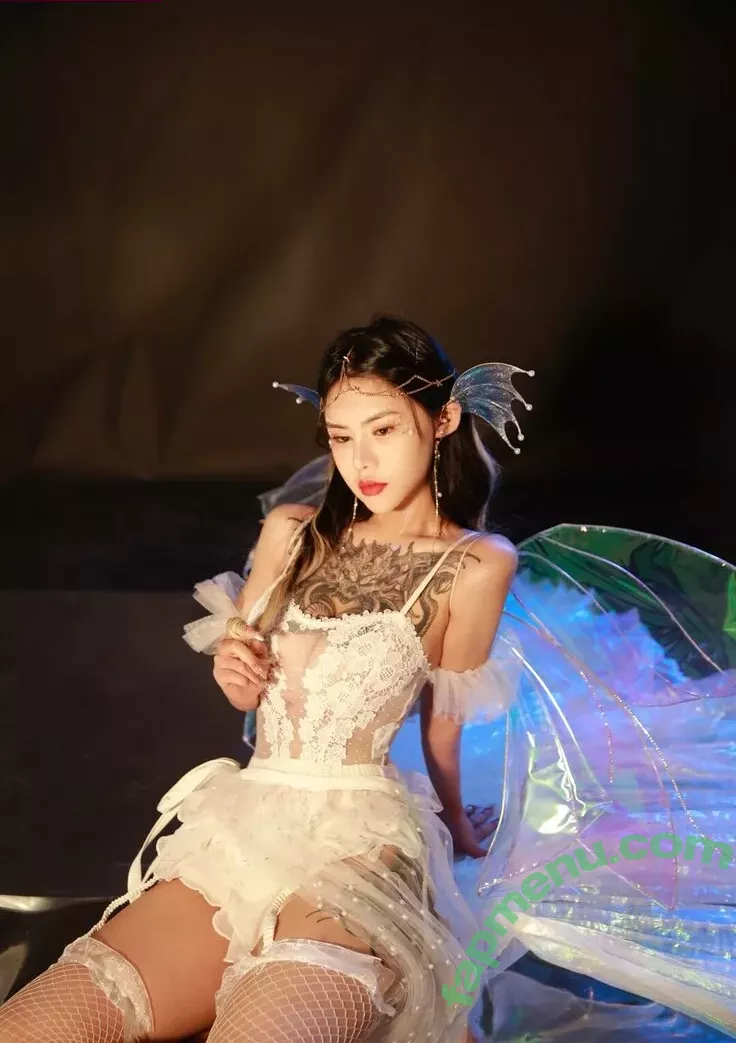 Deer_white nude photo #0170 (DeerWhite_ / deer_white_ / deerwhite)