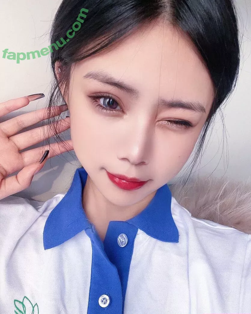 Deer_white nude photo #0175 (DeerWhite_ / deer_white_ / deerwhite)