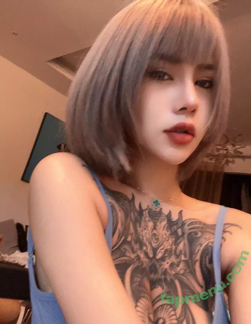 Deer_white nude photo #0338 (DeerWhite_ / deer_white_ / deerwhite)