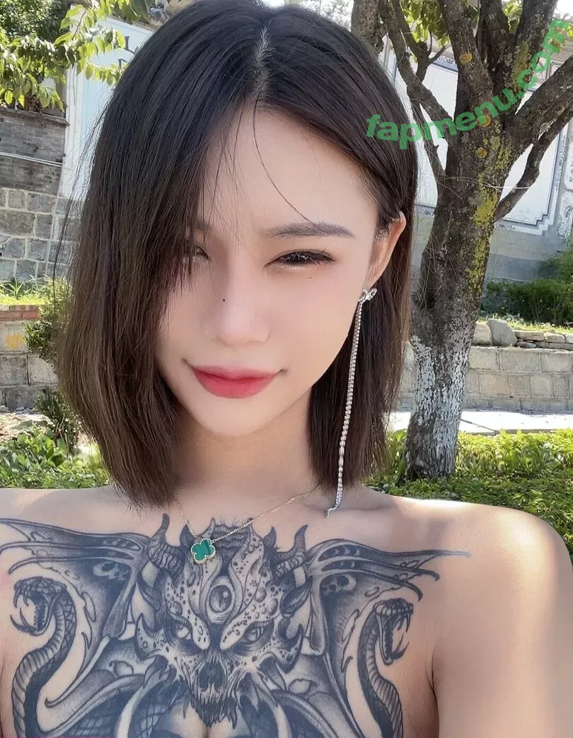 Deer_white nude photo #0366 (DeerWhite_ / deer_white_ / deerwhite)