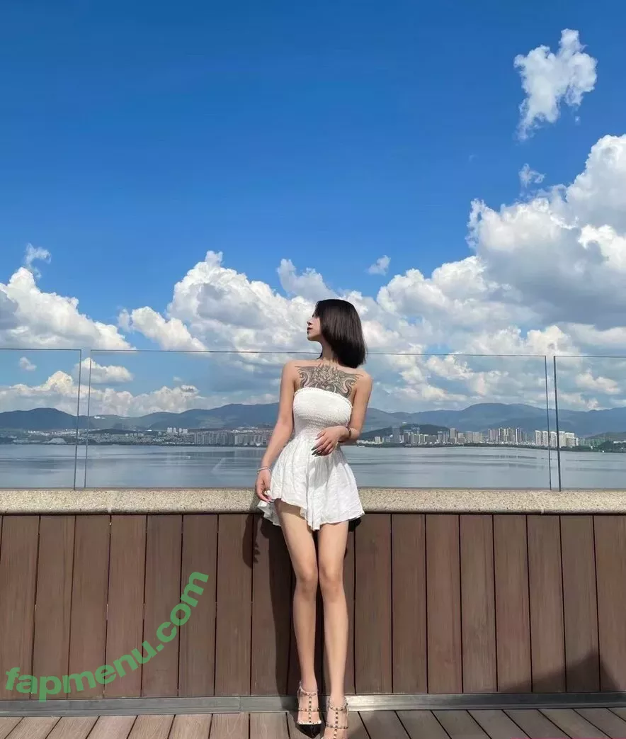 Deer_white nude photo #0372 (DeerWhite_ / deer_white_ / deerwhite)