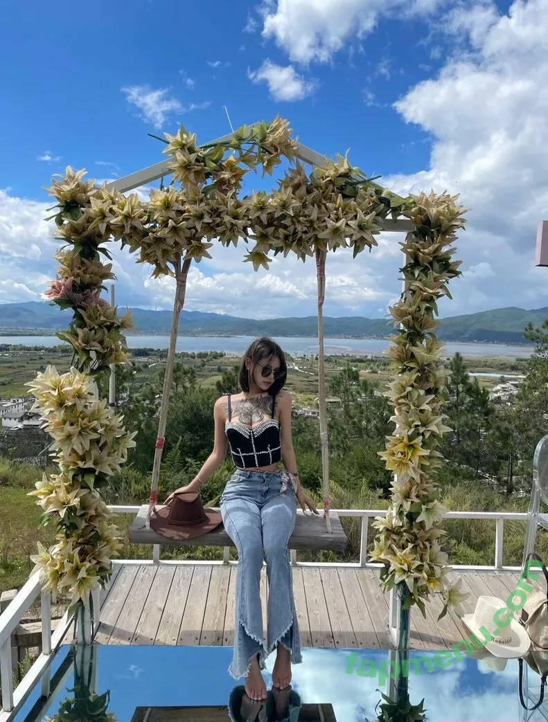 Deer_white nude photo #0377 (DeerWhite_ / deer_white_ / deerwhite)