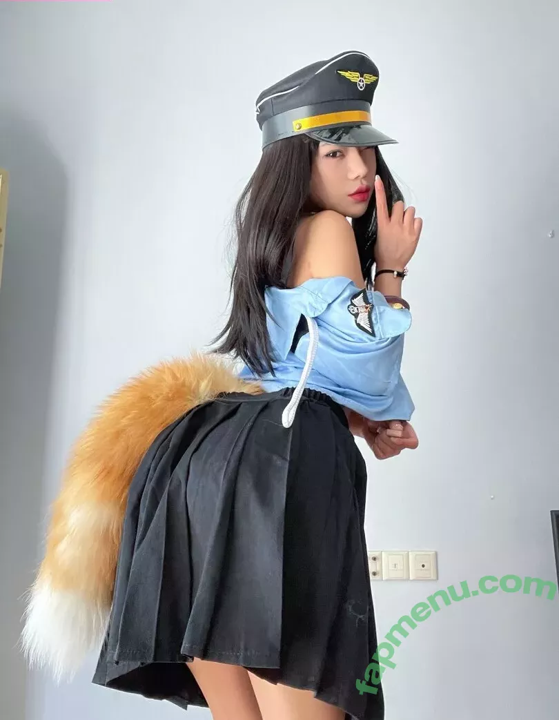 Deer_white nude photo #0412 (DeerWhite_ / deer_white_ / deerwhite)