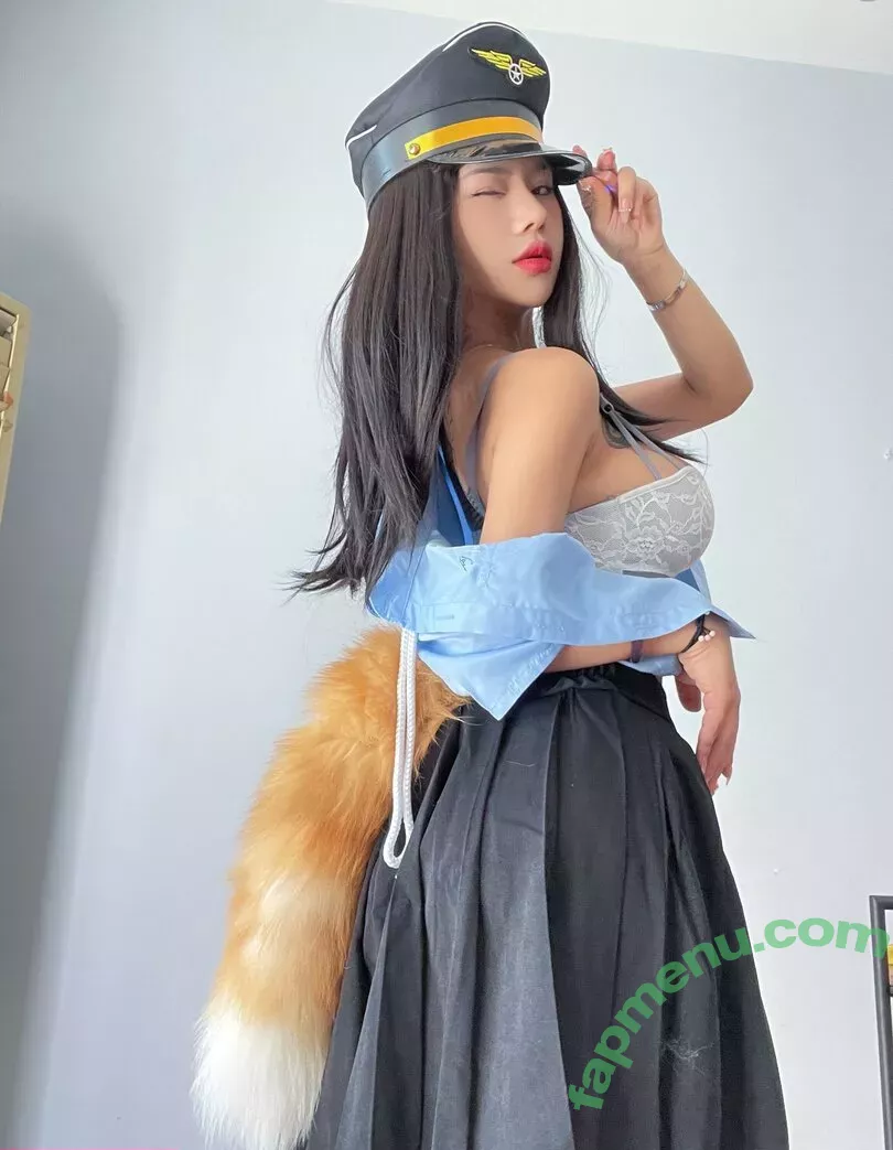 Deer_white nude photo #0415 (DeerWhite_ / deer_white_ / deerwhite)