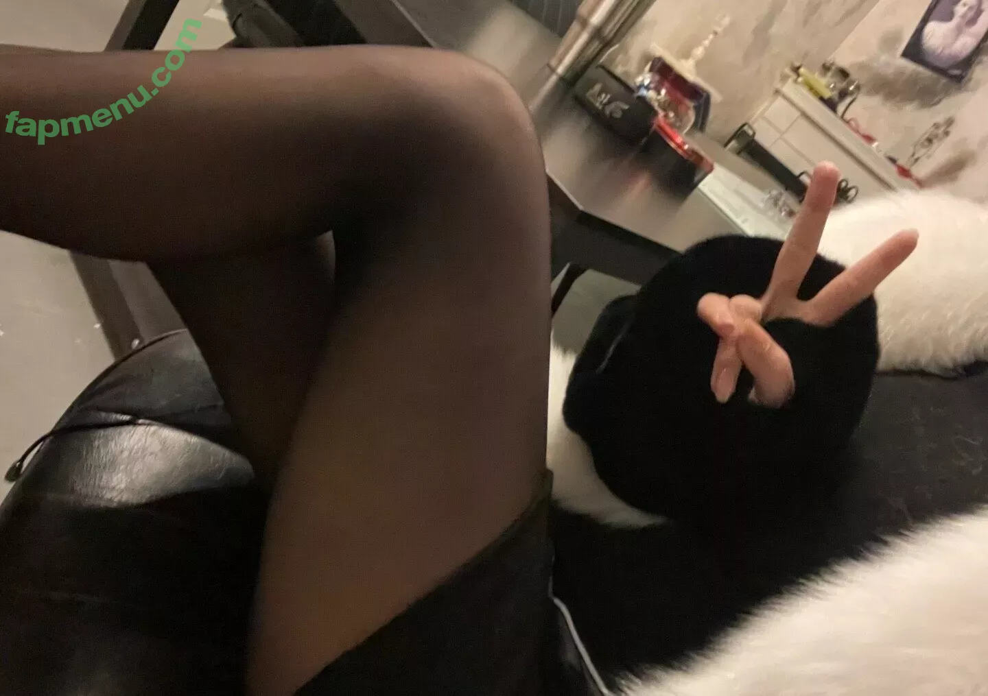 Deer_white nude photo #0639 (DeerWhite_ / deer_white_ / deerwhite)