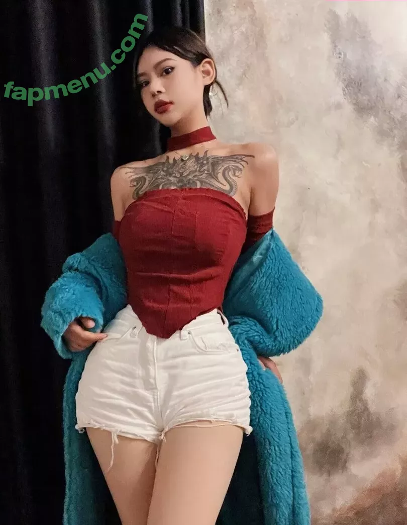 Deer_white nude photo #0679 (DeerWhite_ / deer_white_ / deerwhite)