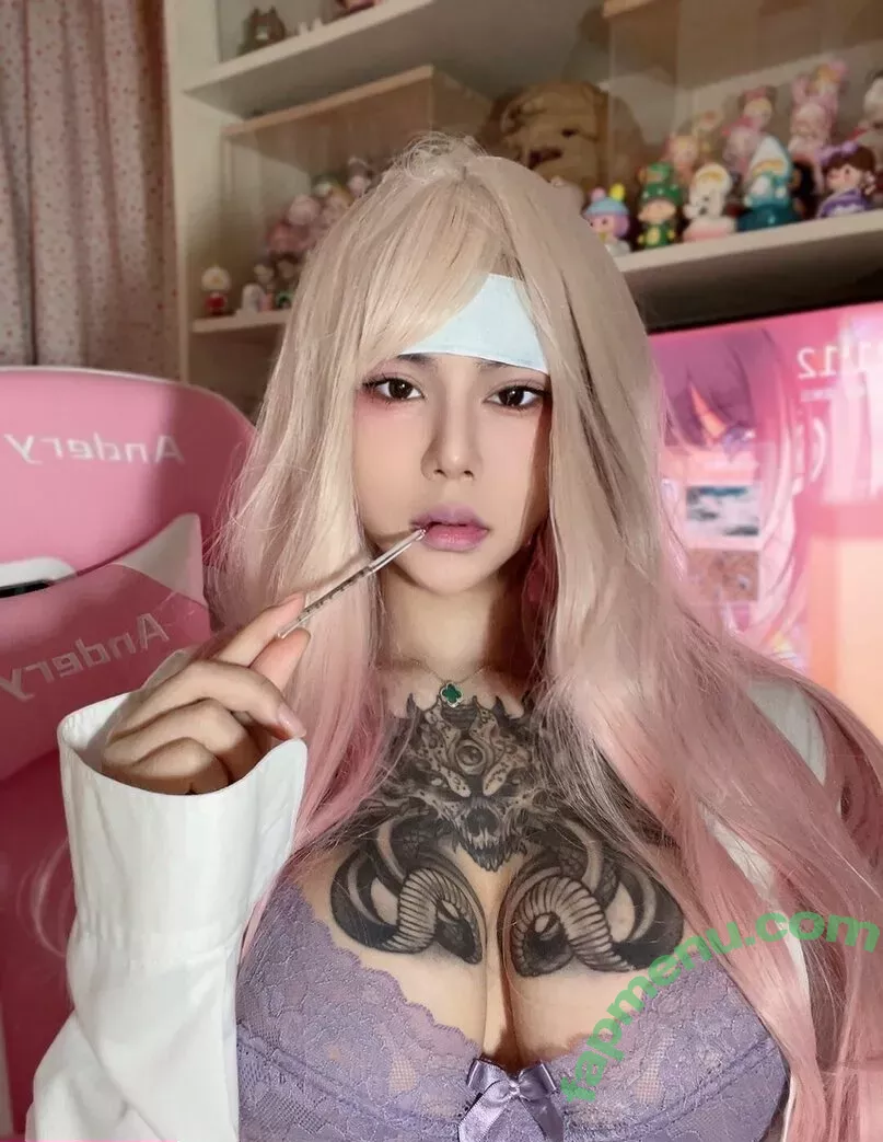 Deer_white nude photo #0686 (DeerWhite_ / deer_white_ / deerwhite)