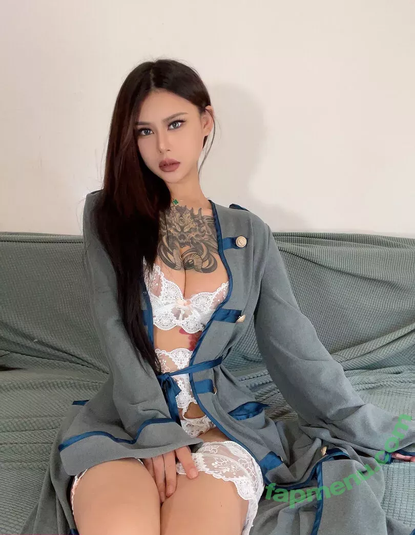 Deer_white nude photo #0688 (DeerWhite_ / deer_white_ / deerwhite)