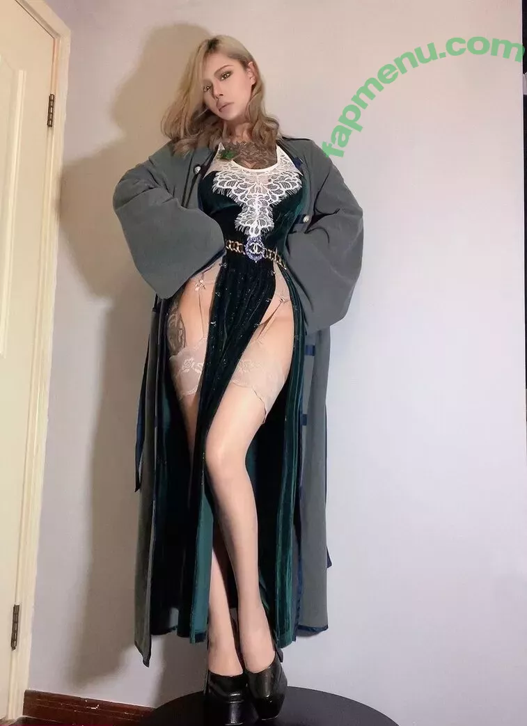 Deer_white nude photo #1022 (DeerWhite_ / deer_white_ / deerwhite)