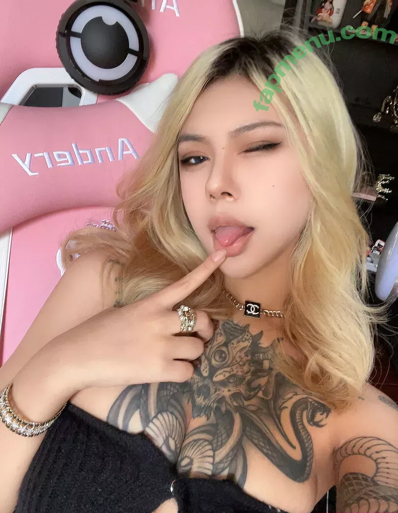 Deer_white nude photo #1075 (DeerWhite_ / deer_white_ / deerwhite)