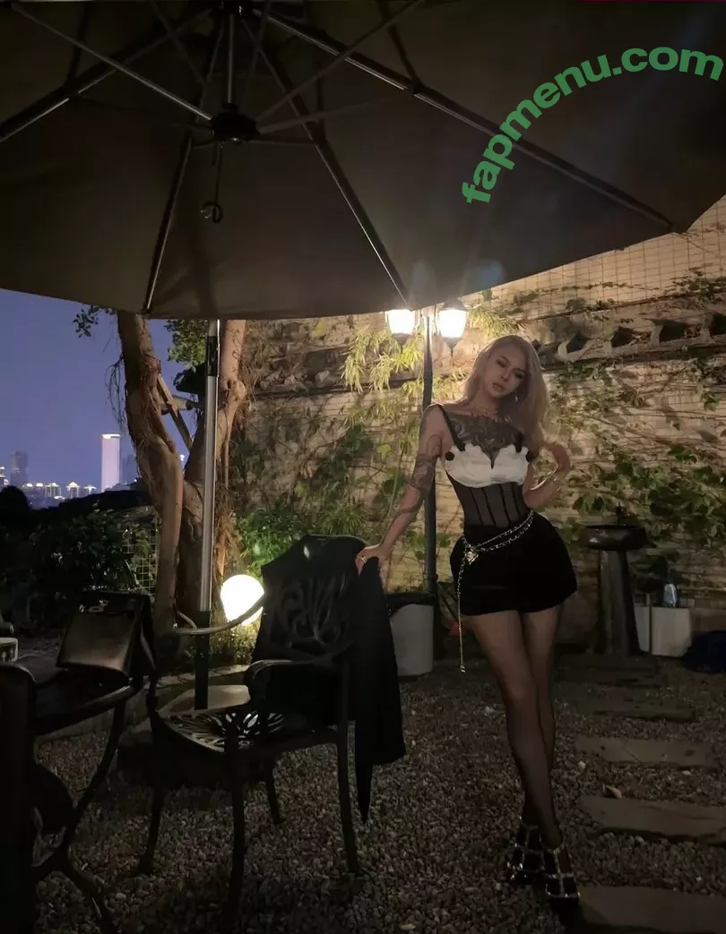 Deer_white nude photo #1096 (DeerWhite_ / deer_white_ / deerwhite)