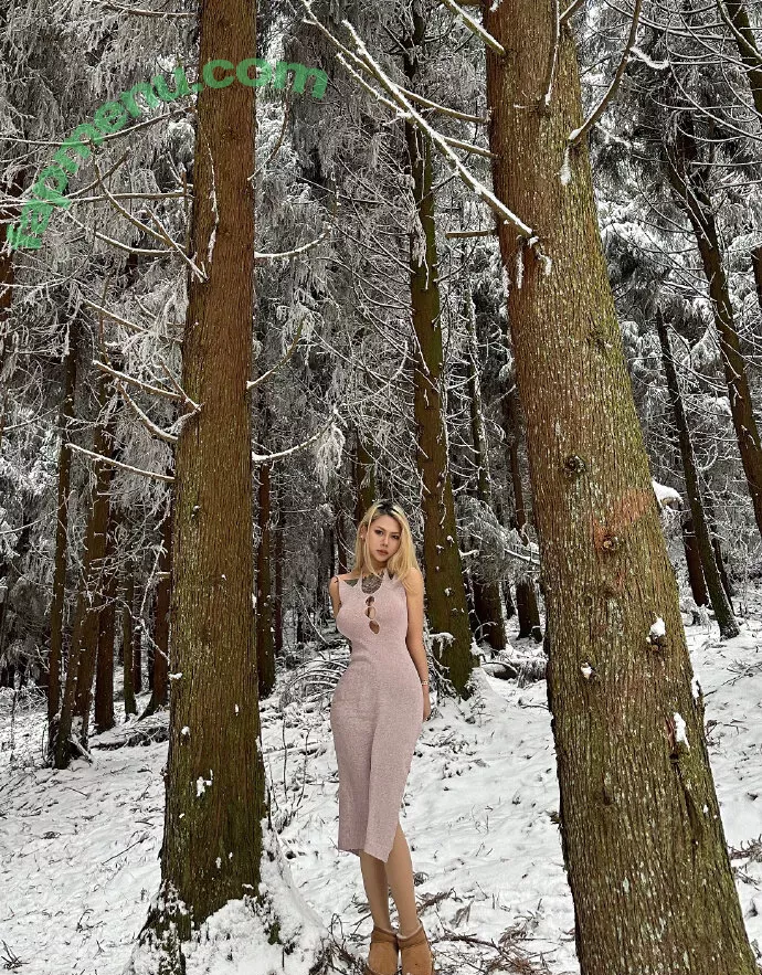 Deer_white nude photo #1130 (DeerWhite_ / deer_white_ / deerwhite)