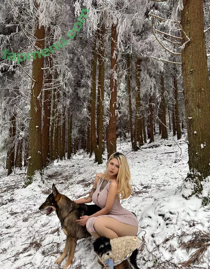 Deer_white nude photo #1131 (DeerWhite_ / deer_white_ / deerwhite)