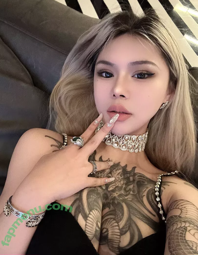 Deer_white nude photo #1138 (DeerWhite_ / deer_white_ / deerwhite)