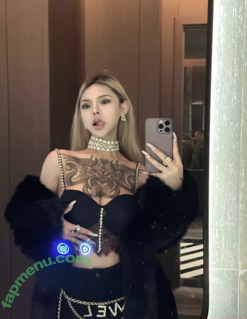 Deer_white nude photo #1139 (DeerWhite_ / deer_white_ / deerwhite)