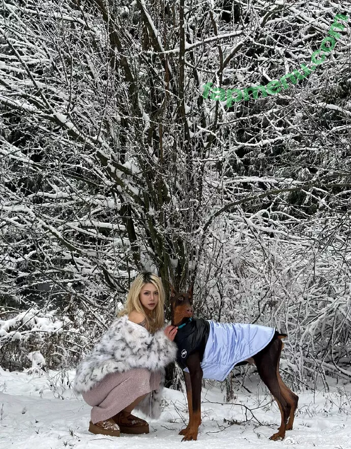 Deer_white nude photo #1152 (DeerWhite_ / deer_white_ / deerwhite)