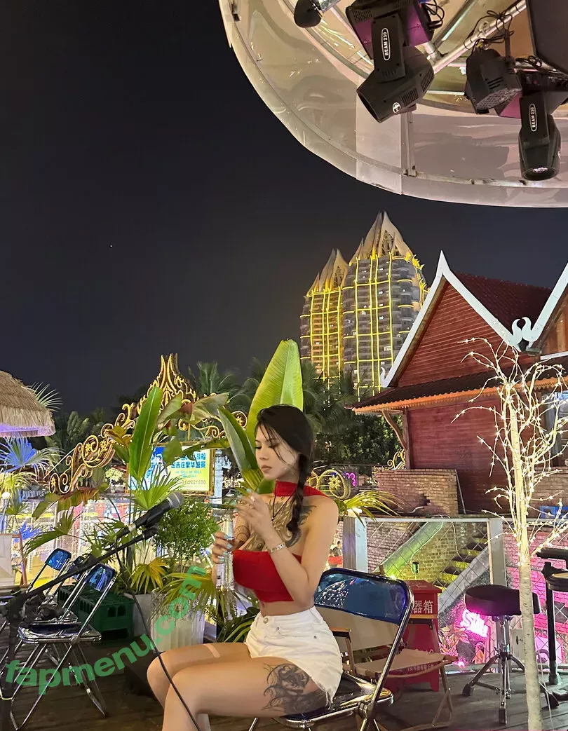 Deer_white nude photo #1249 (DeerWhite_ / deer_white_ / deerwhite)