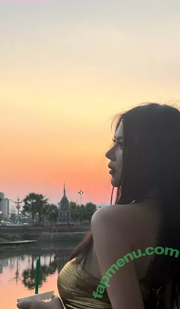 Deer_white nude photo #1298 (DeerWhite_ / deer_white_ / deerwhite)