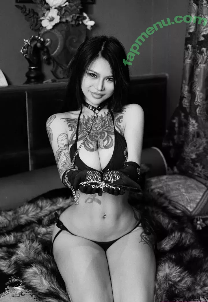 Deer_white nude photo #1359 (DeerWhite_ / deer_white_ / deerwhite)