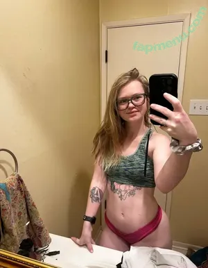 defiantlittle / defiant_little nude photo #0063