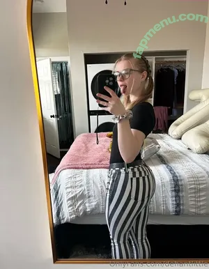 defiantlittle / defiant_little nude photo #0067