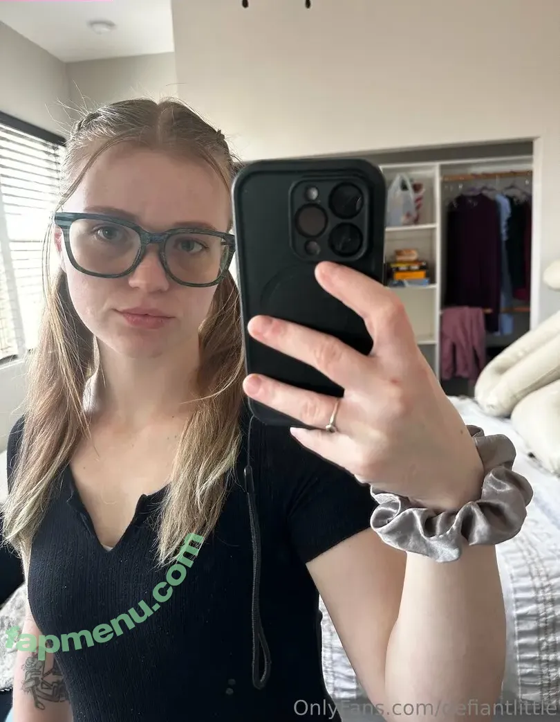 defiantlittle nude photo #0068 (defiant_little)