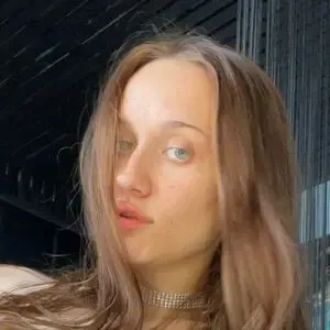 Deinealina nude photo #0016