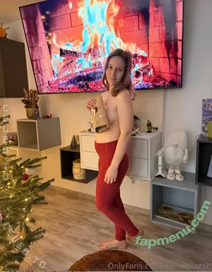 deineesarah / hierkommtsarahh nude photo #0043