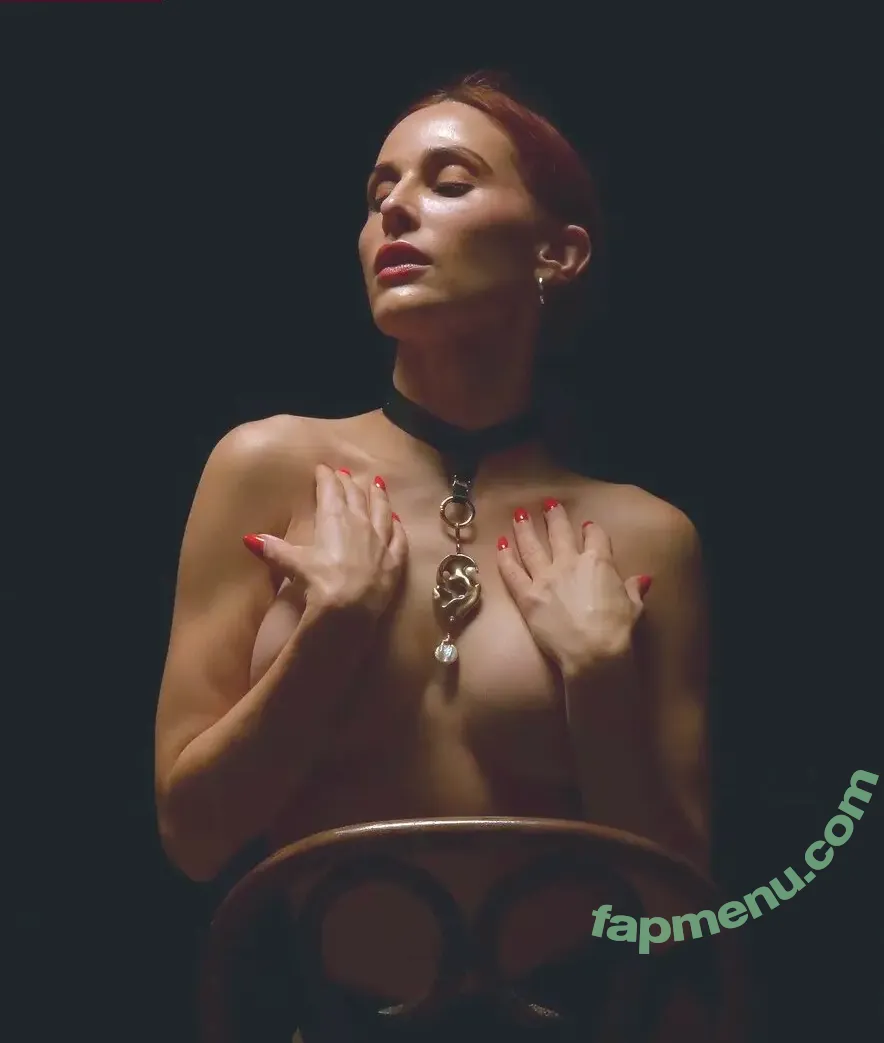 Deirdre Barnes nude photo #0070 (deirdrebarnes)