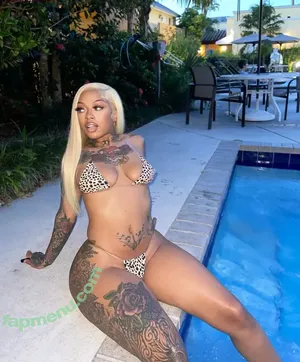  nude photo #0002