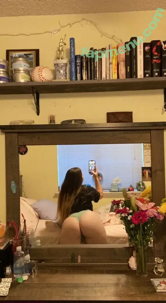 Delaney Martin nude photo #0009 (Delaneycmartin)