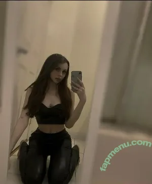  nude photo #0001