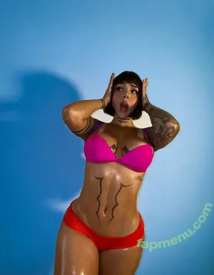 delettraaoficial nude photo #0001