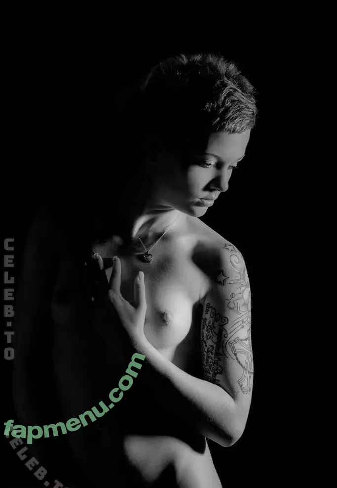 Delicious Lina nude photo #0204 (Oberthanner / alinaoberthanner / delicious_lina / delicious_lina_)