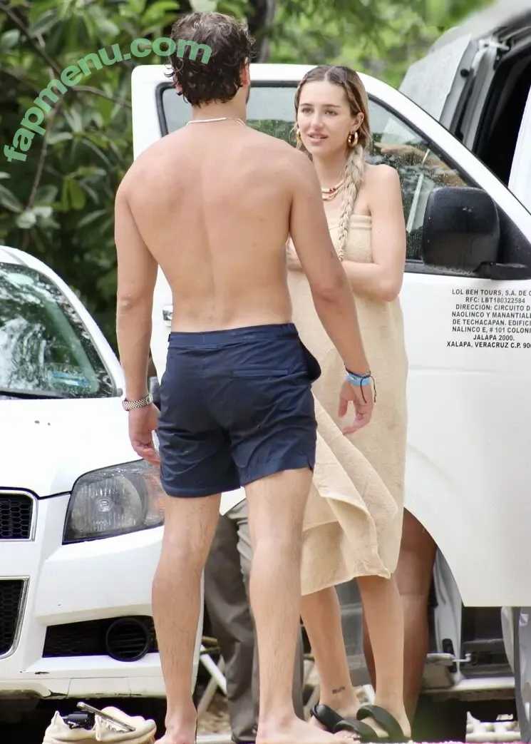 Delilah Hamlin nude photo #0156 (Delilah Hamlin)