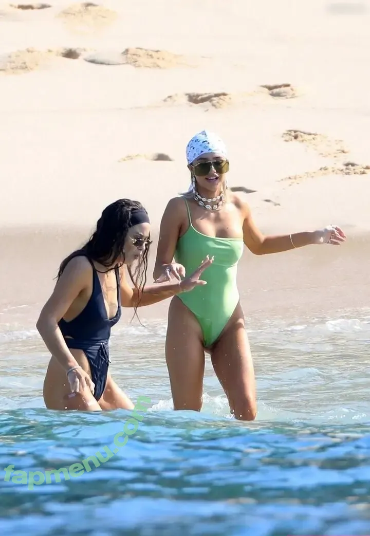 Delilah Hamlin nude photo #0174 (Delilah Hamlin)