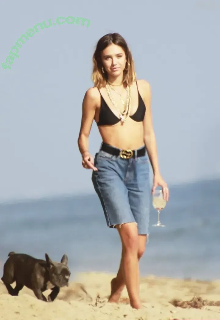 Delilah Hamlin nude photo #0215 (Delilah Hamlin)