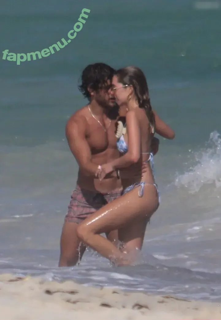 Delilah Hamlin nude photo #0236 (Delilah Hamlin)