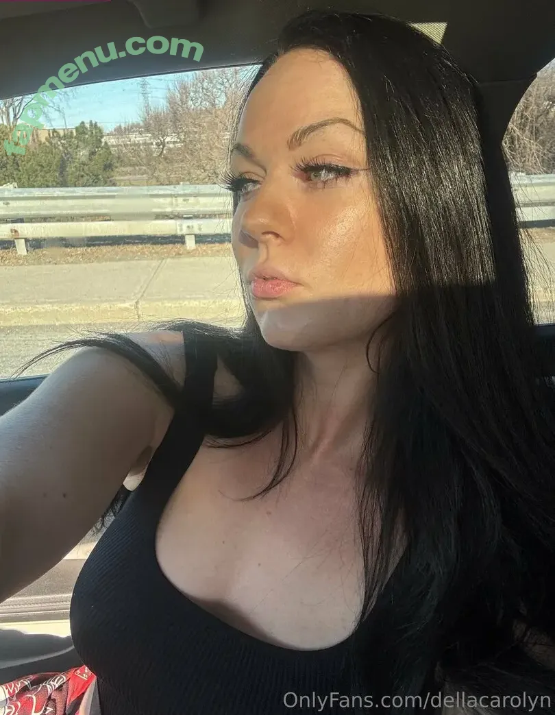 dellacarolyn nude photo #0047 (carolyndellazoppa)