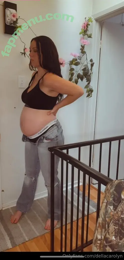 dellacarolyn nude photo #0078 (carolyndellazoppa)