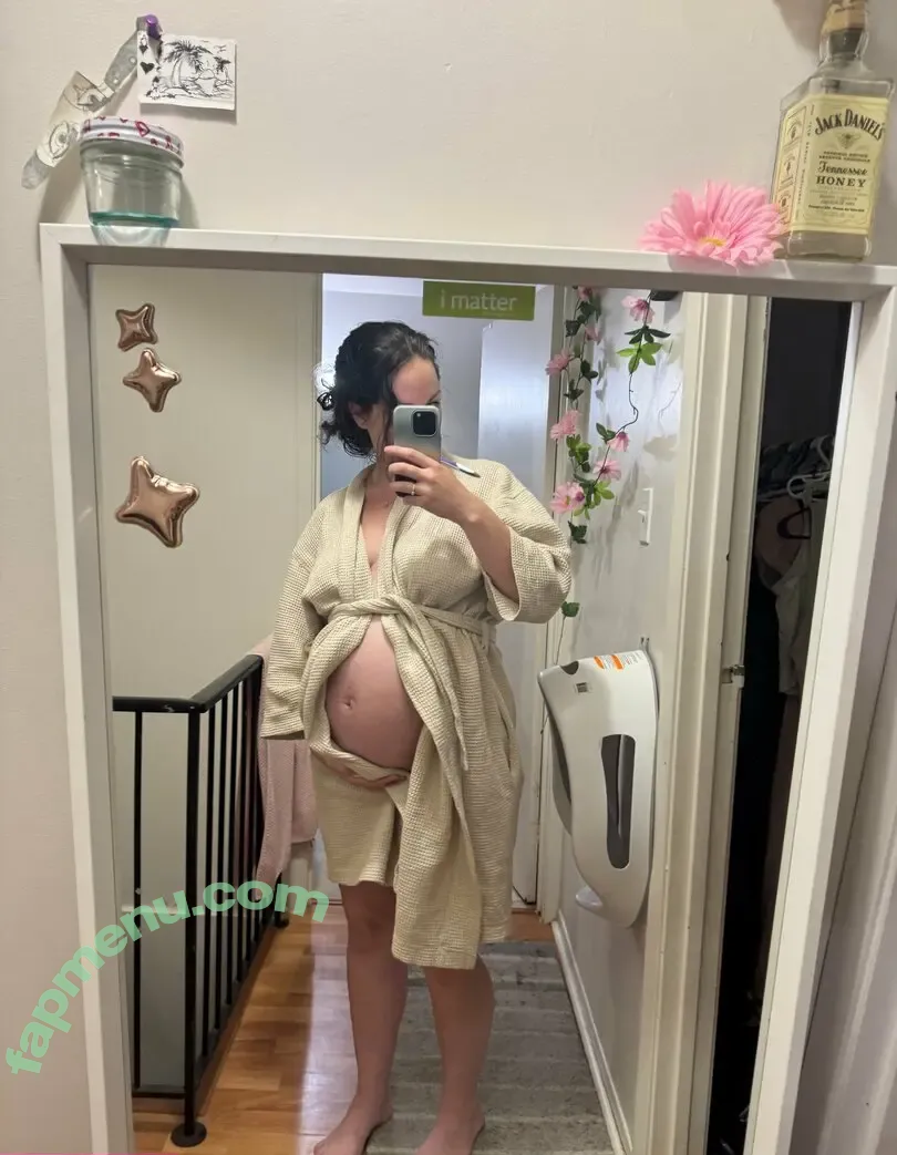 dellacarolyn nude photo #0081 (carolyndellazoppa)