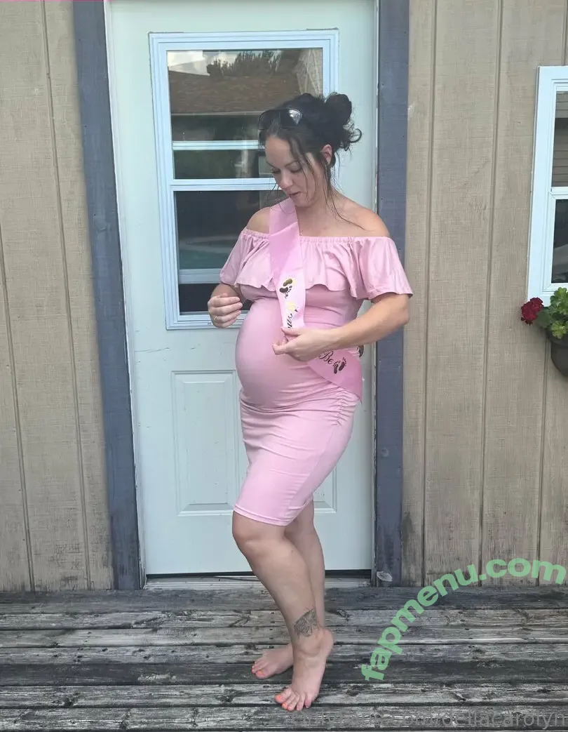 dellacarolyn nude photo #0089 (carolyndellazoppa)