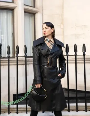 Demet Ozdemir / demetozdemir nude photo #0020