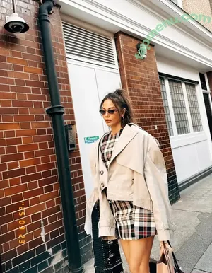 Demet Ozdemir / demetozdemir nude photo #0022