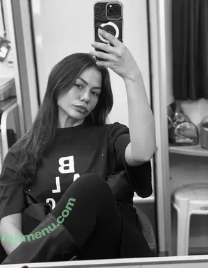 Demet Ozdemir / demetozdemir nude photo #0027
