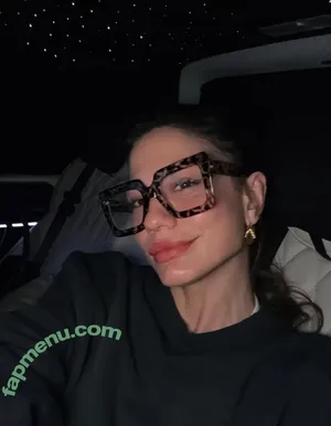 Demet Ozdemir / demetozdemir nude photo #0031